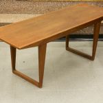 869 2105 COFFEE TABLE